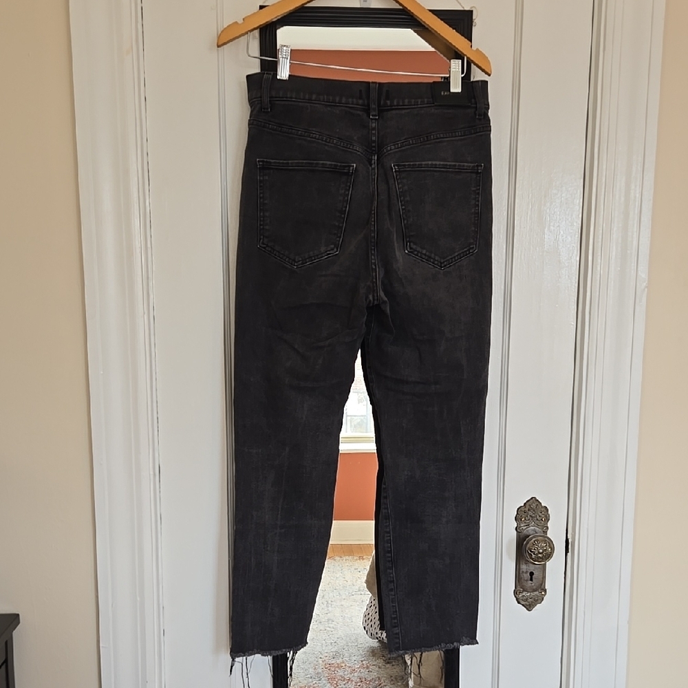 Express Black Distressed Slim Crop Jeans with Frayed Hem | Size 8R - Picture 5 of 6